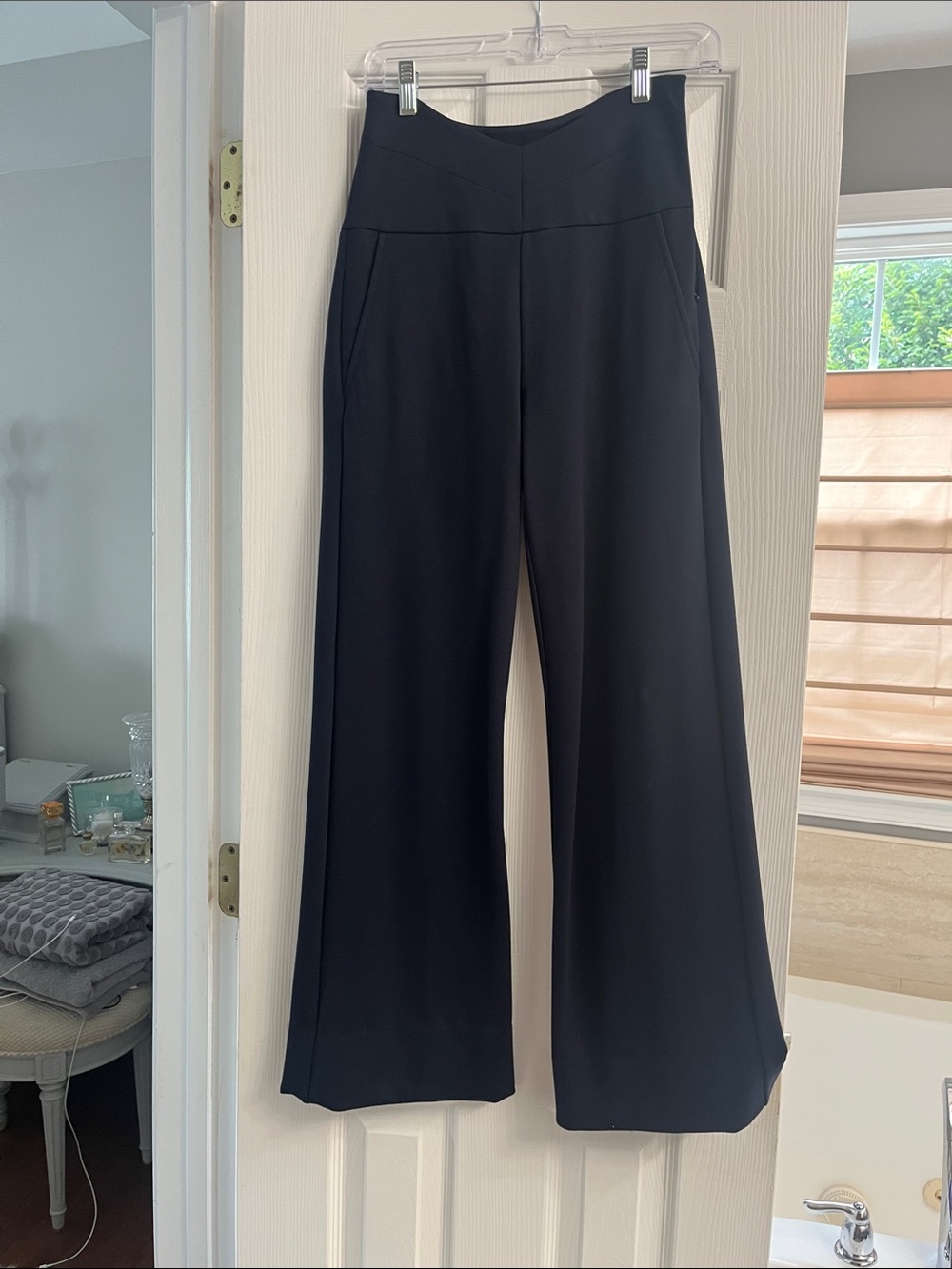 CAbi Wide-Leg High-Rise Pants